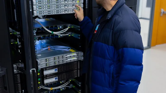云服务器一年多少钱：CPU、内存、带宽、硬盘、快照和流量费用怎么算 - 乐享酷知网