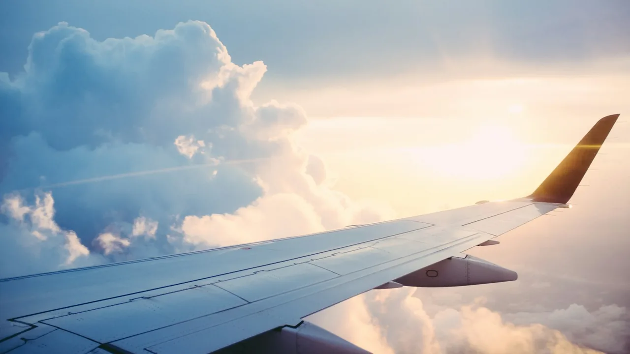 Travel Insurance Medical and Cancellation Checklist 增加预算前: 2026:适合商务旅客 - 乐享酷知网